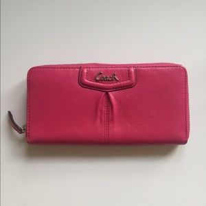 NEW Coach Leather Wallet